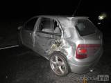 20171012173732_DN_1012: U obce u obce Mančice bouralo osobní auto, narazilo do stromu