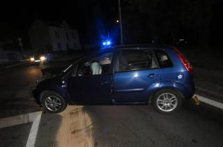 Osobní auta se střetla na kutnohorské křižovatce „U Musilů“