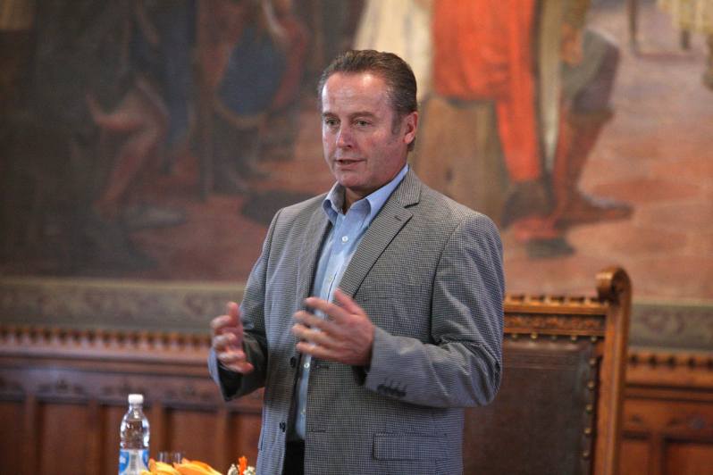 Tomáš Trč přednášel v Kutné Hoře na téma „Jak na bolesti kloubů “