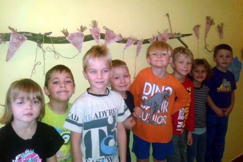 Děti z miskovické mateřinky si vyzdobily školku keramickými draky