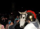 20171109211611_5: Foto: Lampiónový průvod centrem Čáslavi navštívil svatý Martin na bílém koni