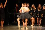 20171115215331_5G6H7890: Foto, video: Večer hudby a tance v čáslavském divadle pomůže „Cestě bez bariér“