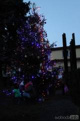 20171201194803_IMG_6344: Foto: Vánoční stromeček rozsvítili také v obci Křesetice