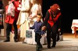 20171203174957_5G6H5603: Foto: Mikulášskou pohádku s nadílkou si užily děti v Tylově divadle v Kutné Hoře