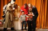 20171203175000_5G6H5722: Foto: Mikulášskou pohádku s nadílkou si užily děti v Tylově divadle v Kutné Hoře