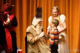 20171203175001_5G6H5741: Foto: Mikulášskou pohádku s nadílkou si užily děti v Tylově divadle v Kutné Hoře