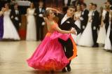 20171209102602_IMG_0784: Foto: Věneček tanečních se v pátek konal také v Lorci