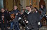 20171210193154_trampoty23: Atmosféru druhé adventní neděle podtrhl koncert v kostele na Gruntě