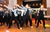 20180209233008_IMG_9621: Foto: Studentky a dva studenti Pedagogického lycea v Čáslavi si na maturitním plese převzali svoje šerpy