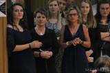 20180209233011_IMG_9659: Foto: Studentky a dva studenti Pedagogického lycea v Čáslavi si na maturitním plese převzali svoje šerpy