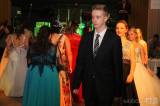 20180209233012_IMG_9671: Foto: Studentky a dva studenti Pedagogického lycea v Čáslavi si na maturitním plese převzali svoje šerpy