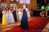 20180209233013_IMG_9692: Foto: Studentky a dva studenti Pedagogického lycea v Čáslavi si na maturitním plese převzali svoje šerpy
