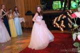20180209233023_IMG_9778: Foto: Studentky a dva studenti Pedagogického lycea v Čáslavi si na maturitním plese převzali svoje šerpy