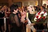 20180209233026_IMG_9835: Foto: Studentky a dva studenti Pedagogického lycea v Čáslavi si na maturitním plese převzali svoje šerpy