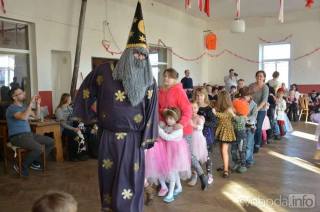 Děti si na nedělním tupadelském karnevale zatančí také s čarodějem!