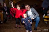 20180318015412_IMG_9324: Foto: Hasiči ze Suchdola skotačili s dětmi na miskovickém karnevale