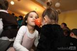 20180318173131_5G6H1708: Foto: Na „Kaňkovském karnevale“ si děti pohrály s Křemílkem a Vochomůrkou