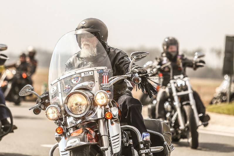Foto: Na Harleyáře se přišly do Poděbrad podívat stovky lidí