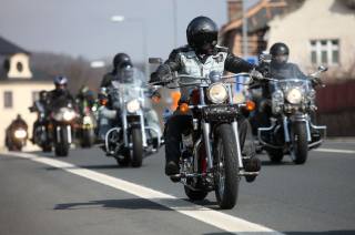 Foto, video: Kutnohorští motorkáři v neděli vyrazili do další sezony