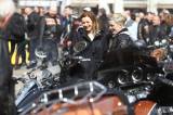 20180331144004_x-8143: Foto: Na Harleyáře se přišly do Poděbrad podívat stovky lidí