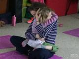 20180407215022_misk_joga18: Jógu si zacvičili v mateřské školce v Miskovicích