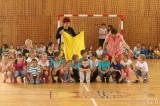 ah1b9367: Kolínská "Trojka" má novou vlajku, slavnostního představení se účastnila celá škola
