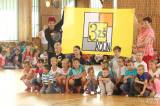 ah1b9378: Kolínská "Trojka" má novou vlajku, slavnostního představení se účastnila celá škola