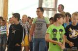 ah1b9394: Kolínská "Trojka" má novou vlajku, slavnostního představení se účastnila celá škola
