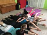 20180518144209_miskovice_joga118: V MŠ Miskovice věnovali v tomto školním roce několik odpoledne cvičení jógy