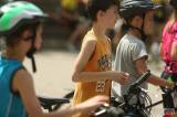 20180608140024_x-1343: Foto: Mladí cyklisté si v amfiteátru vyzkoušeli stupně vítězů