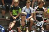 20180608140024_x-1346: Foto: Mladí cyklisté si v amfiteátru vyzkoušeli stupně vítězů
