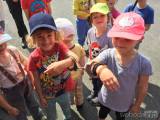 20180620145549_miskovice20: Děti z Mateřské školy Miskovice zavítaly na policejní oddělení