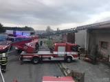 20180701085801_08-008: Video, foto: Požár autodílny ve Viticích napáchal škodu za tři miliony