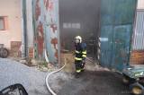 20180701085803_18-018: Video, foto: Požár autodílny ve Viticích napáchal škodu za tři miliony