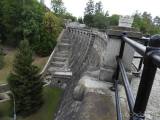 20180730135336_DSCN7056: Foto, video: Kamenná zeď se objevila na dně téměř vyschlé přehrady Pařížov