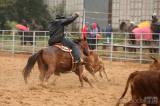 20180901135800_5G6H3569: Foto: Na ranči Dalu v sobotním rodeu svištěla nad dobytkem lasa