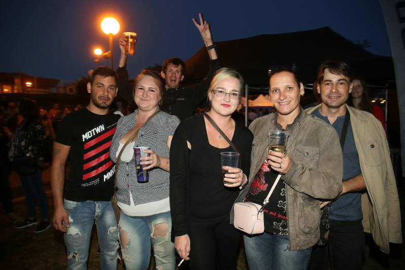Foto: Fox festival zaplnil Plovárnu téměř k prasknutí