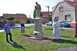 20180918093403_DSC_0080: Posvětili zrestaurovanou sochu sv. Jana Nepomuckého v Červených Janovicích