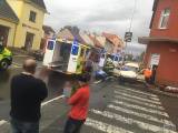 20180923182145_imageresize3: Aktuálně, foto: U dopravní nehody v Ovčárecké ulici zasahuje i vrtulník