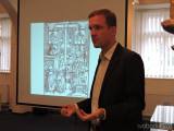10: Pavel Soukup si připravil přednášku „Promluvy, plakáty, popěvky a posměšky v mediální kampani doby Husovy“