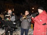 20181212233316_DSCN0641: Foto: Čáslaváci si ve středu večer zazpívali koledy na náměstí
