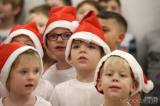 20181217223600_5G6H0513: Foto: Škola v Bečvárech otevřela novou učebnu „Vánoční besídkou“