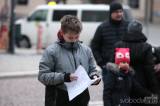 20181224221615_5G6H1668: Foto, video: Kutnohoráci si na Štědrý den zazpívali koledy na Palackého náměstí