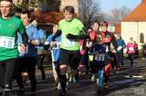 20181231135055_IMG_1579: Foto: Běžci si poslední den v roce zpestřili Silvestrovským během ve Svatém Mikuláši