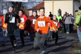 20181231135058_IMG_1620: Foto: Běžci si poslední den v roce zpestřili Silvestrovským během ve Svatém Mikuláši