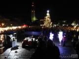 20190101214136_20: Foto, video: Čáslaváci vítali rok 2019 novoročním ohňostrojem na Žižkově náměstí
