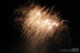 20190101214139_DSCN0859: Foto, video: Čáslaváci vítali rok 2019 novoročním ohňostrojem na Žižkově náměstí