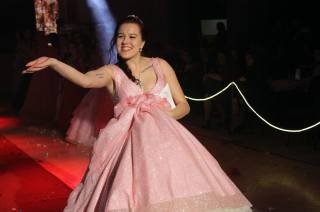 Foto: Maturitní ples ve stylu hvězd Hollywoodu si užili studenti SOŠ a SOU řemesel Kutná Hora