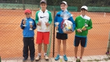 tenis15: Foto: V tenisovém turnaji mladších žáků na kurtech Sparty bojovaly čtyři desítky dětí