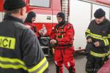 20190124123220_x-5661: Foto: Kolínští hasiči trénovali záchranu z probořeného ledu